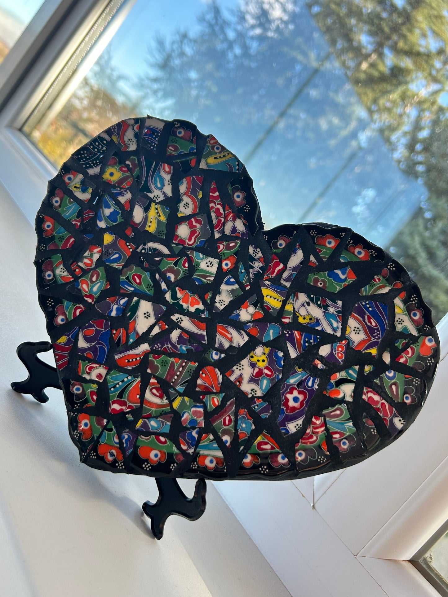 Handmade Heart Shaped Mosaic Art & Broken Heart, Colorful Plate Pieces, Unique Home Decor, Gift for Art Lovers, Plastic Easel Stand Included